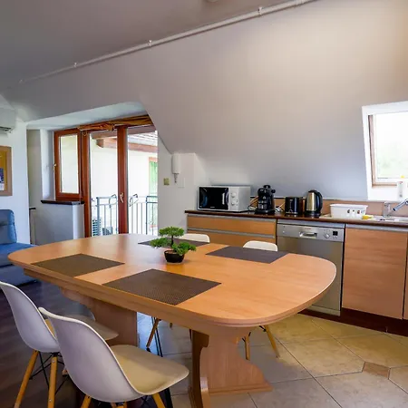 Robinson Szigete * 블로톤퓌레드